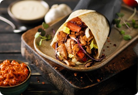 Veganer Wrap mit Beef Chunks